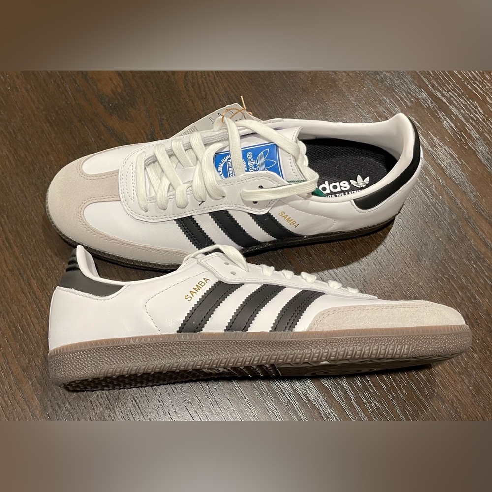 NEW Adidas Sambas size 9.5 Men/ 10.5 Women. Unisex shoe! NWT - Picture 7 of 9